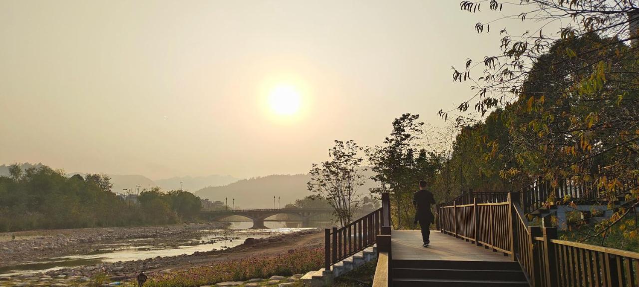 Yijingju Humanistic Inn Zhangjiajie Buitenkant foto