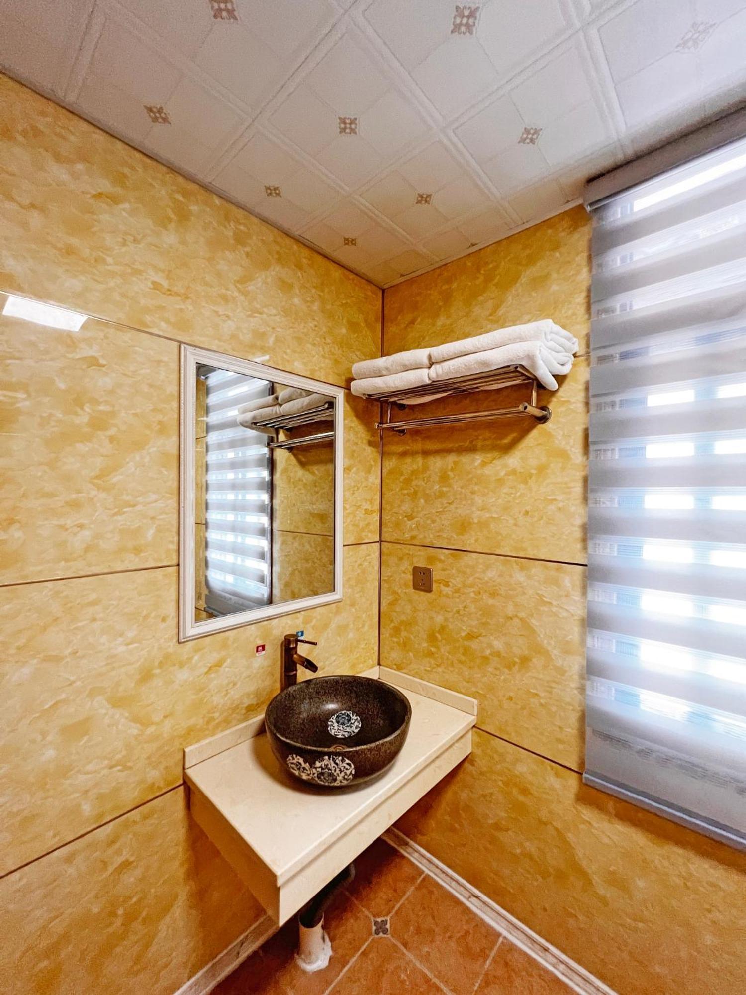 Yijingju Humanistic Inn Zhangjiajie Buitenkant foto